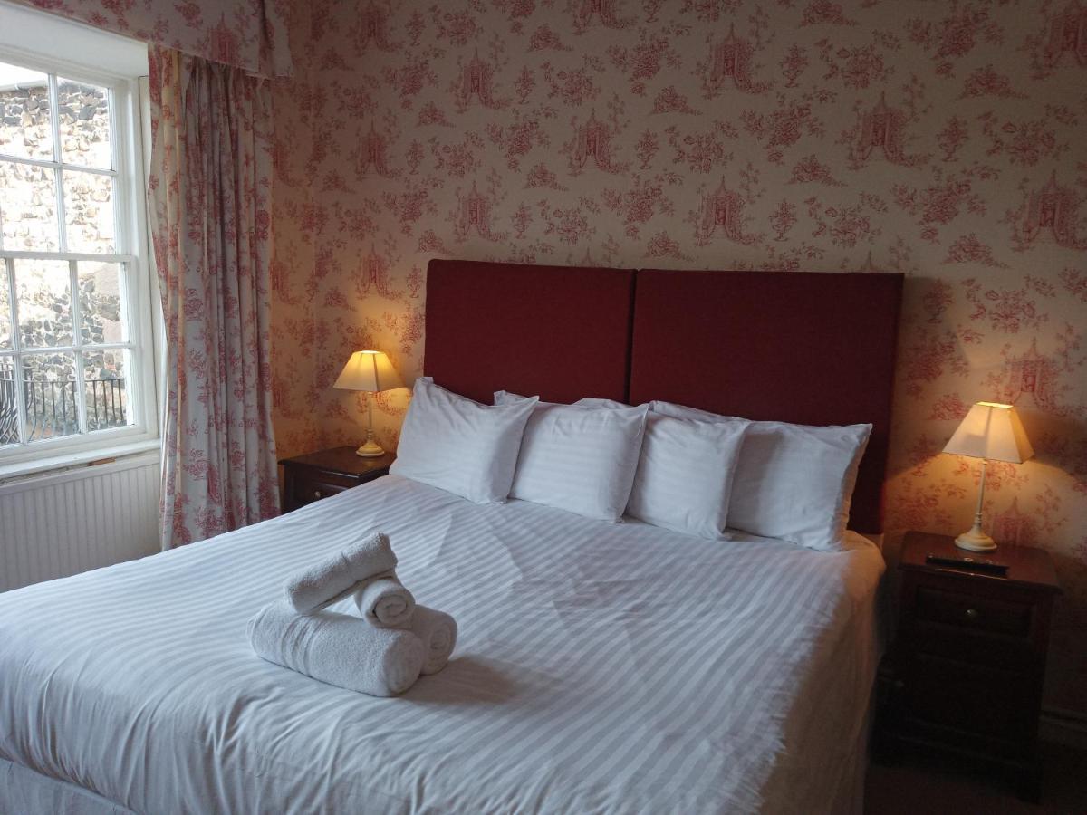 Blue Bell Hotel Белфорд Екстер'єр фото